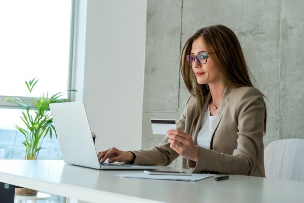 Fortuneo : une banque en ligne propose son assurance auto